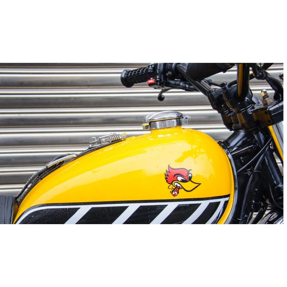 2 Alloy Monza flip-up fuel cap