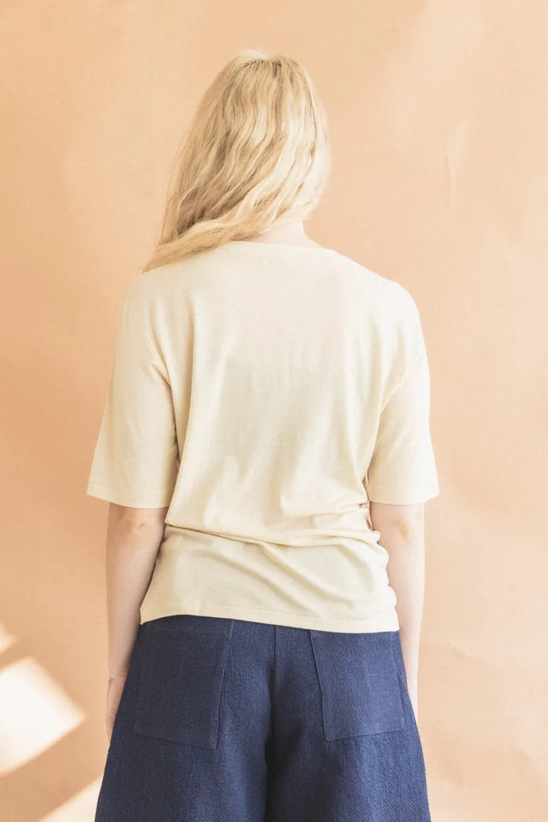 EXTRA FINE WOOL JERSEY TEE IN IVORY